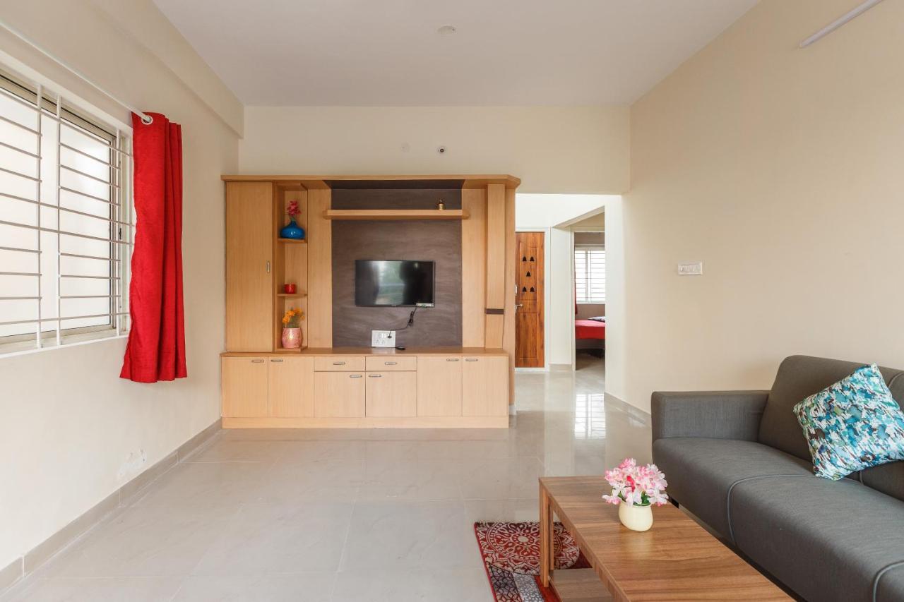 Misty Meridian Serviced Apartments Бангалор Екстериор снимка