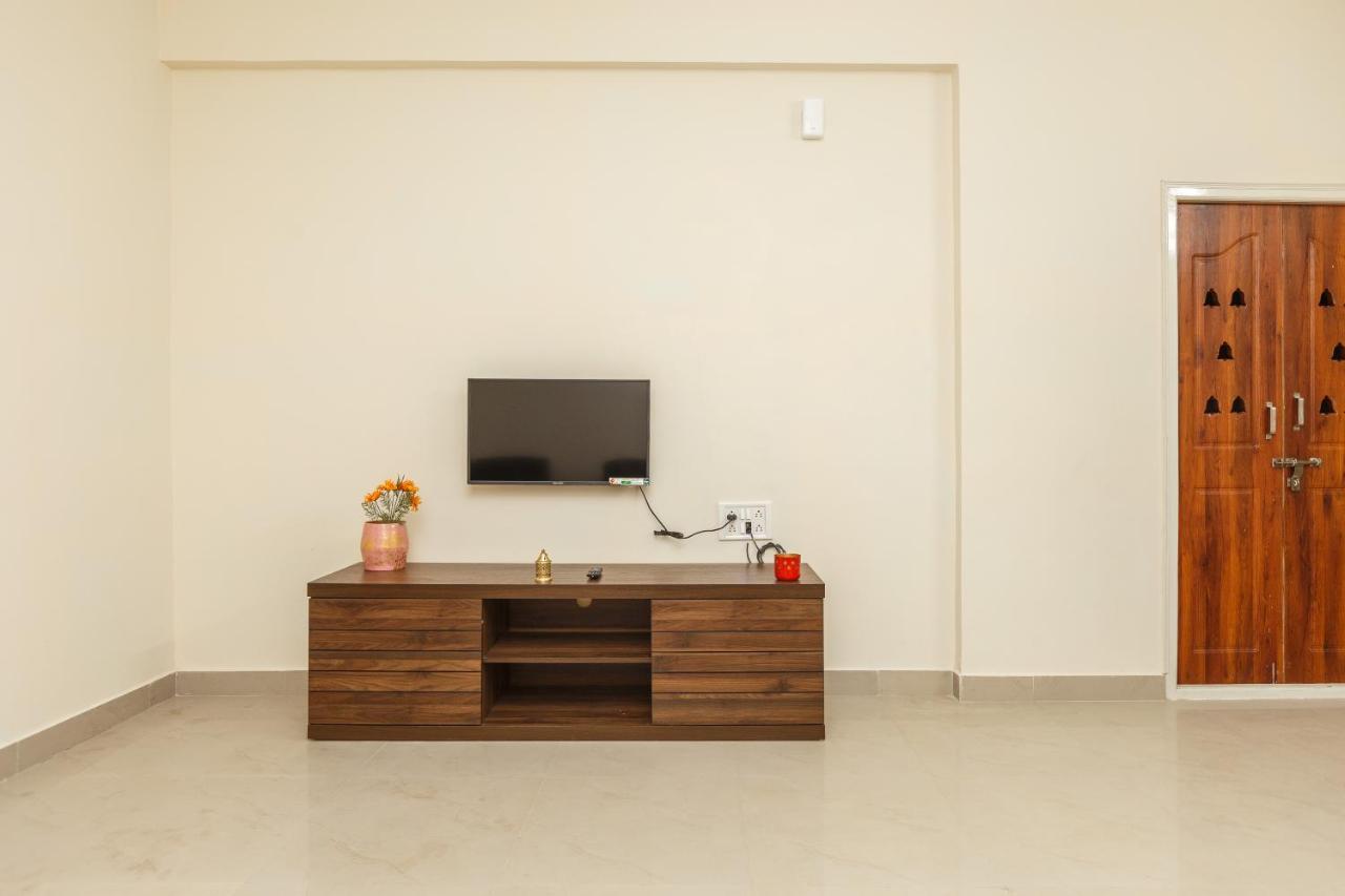 Misty Meridian Serviced Apartments Бангалор Екстериор снимка