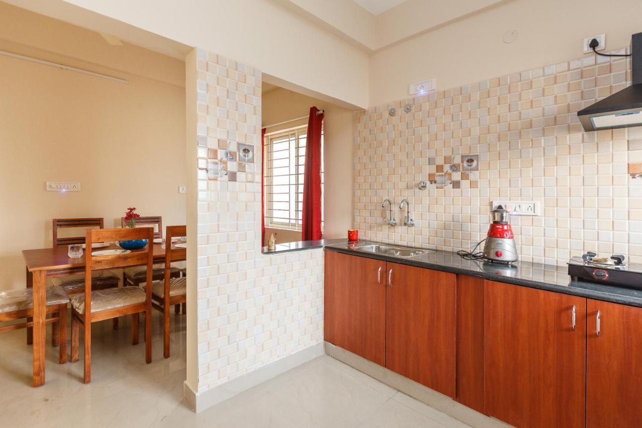 Misty Meridian Serviced Apartments Бангалор Екстериор снимка